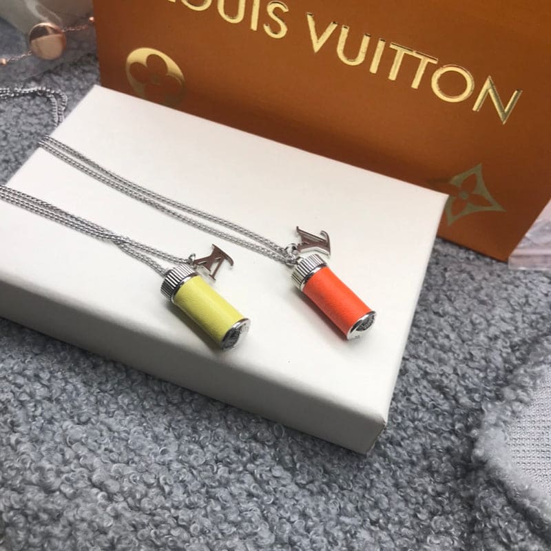 18K Louis Vuitton Collier Fluo Charms Vintage Necklace