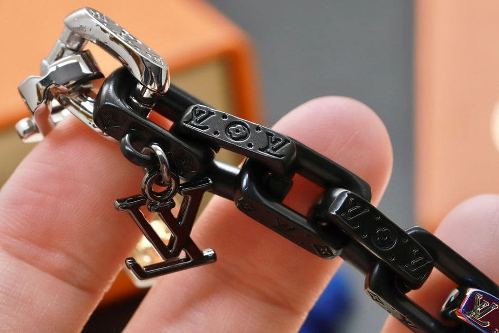 18K Louis Vuitton Street Style Chain Bracelet