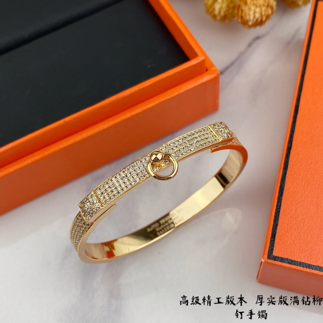 18K Collier De Chien Diamond Hermes Bracelet