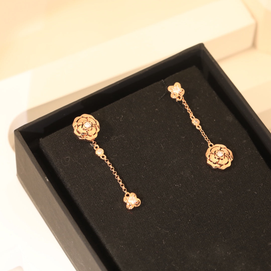 18K  Chanel Camellia Earrings
