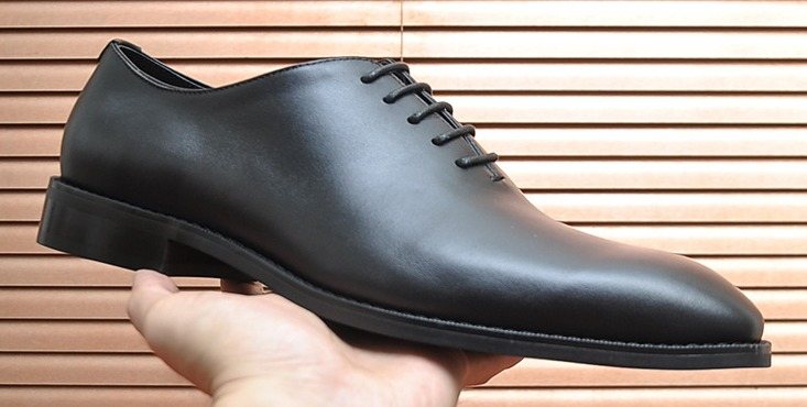 Salvatore Ferragamo Black Lace-Up Dress Shoes — front