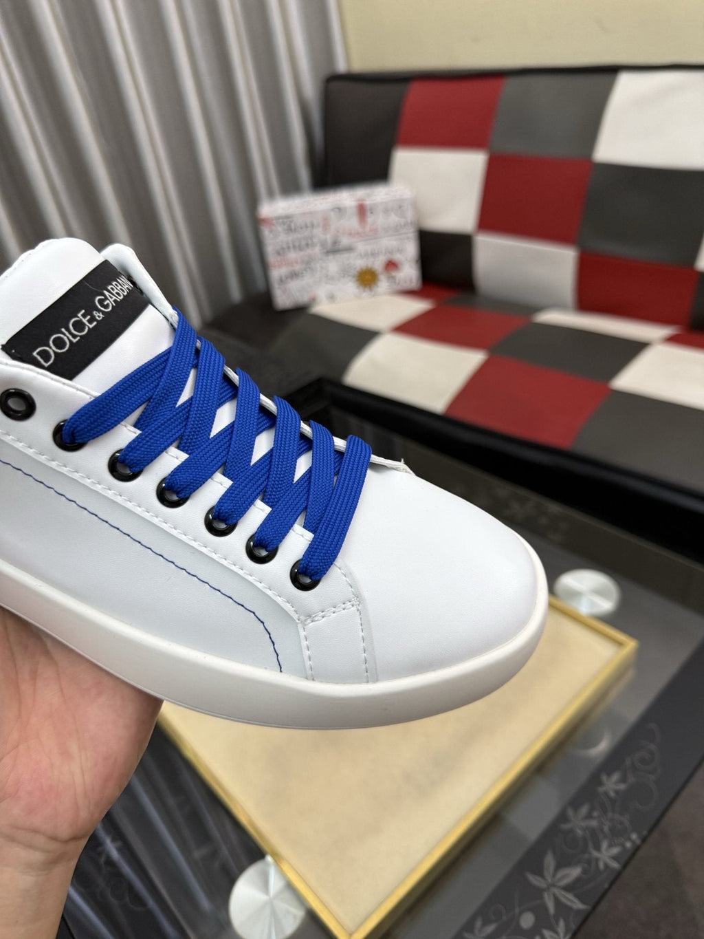Dolce & Gabbana White Low-Top Sneakers with Blue Laces — detail