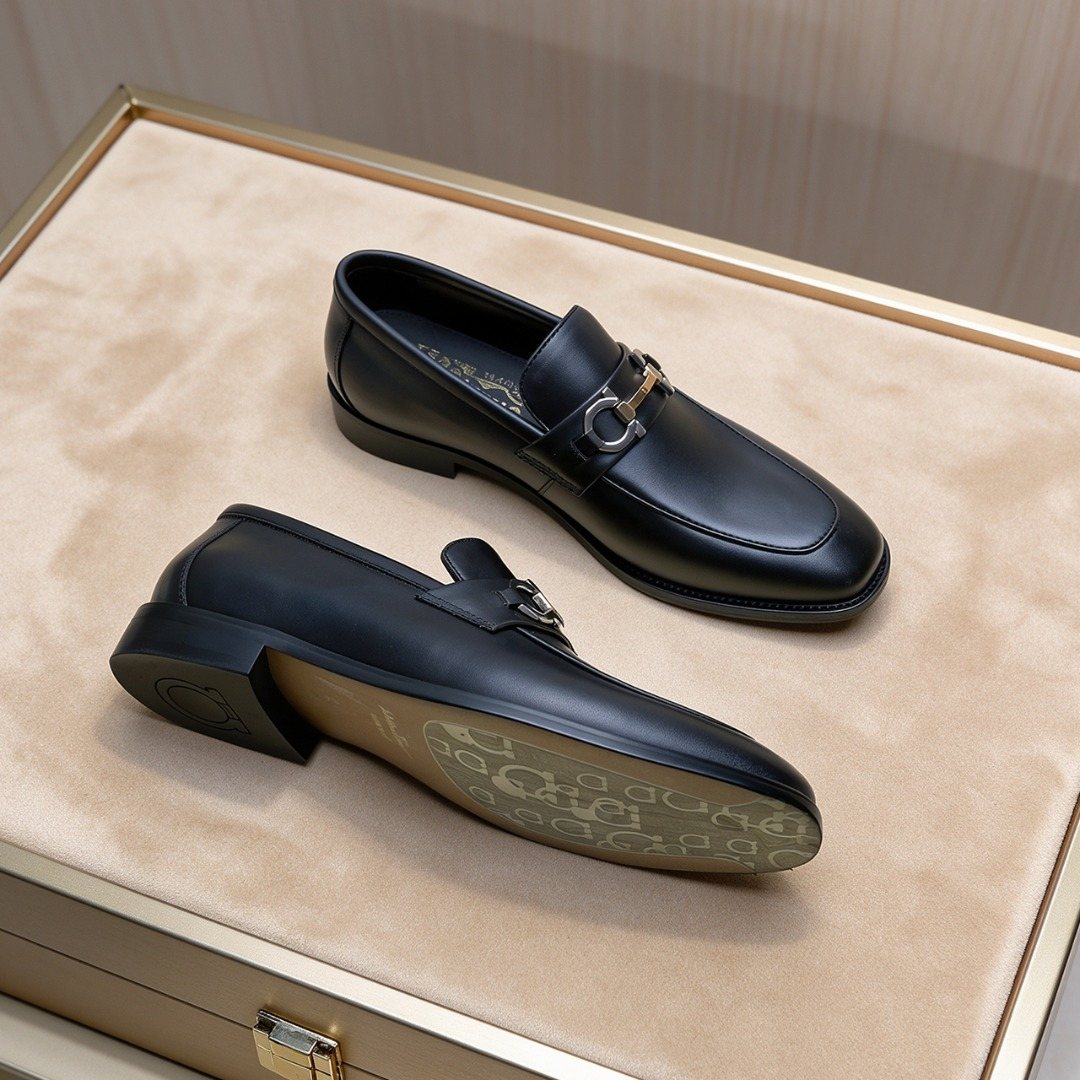 Ferragamo Black Bit Loafers — side