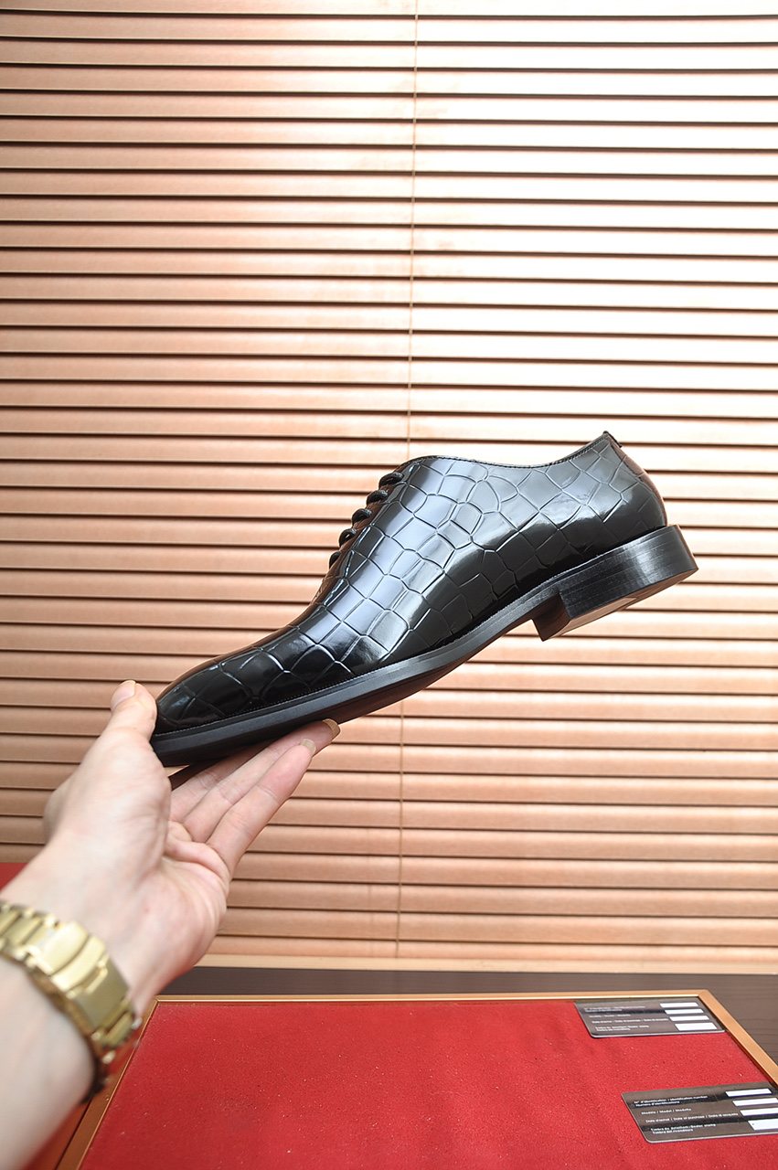 Ferragamo Black Embossed Lace-Up Dress Shoes — model