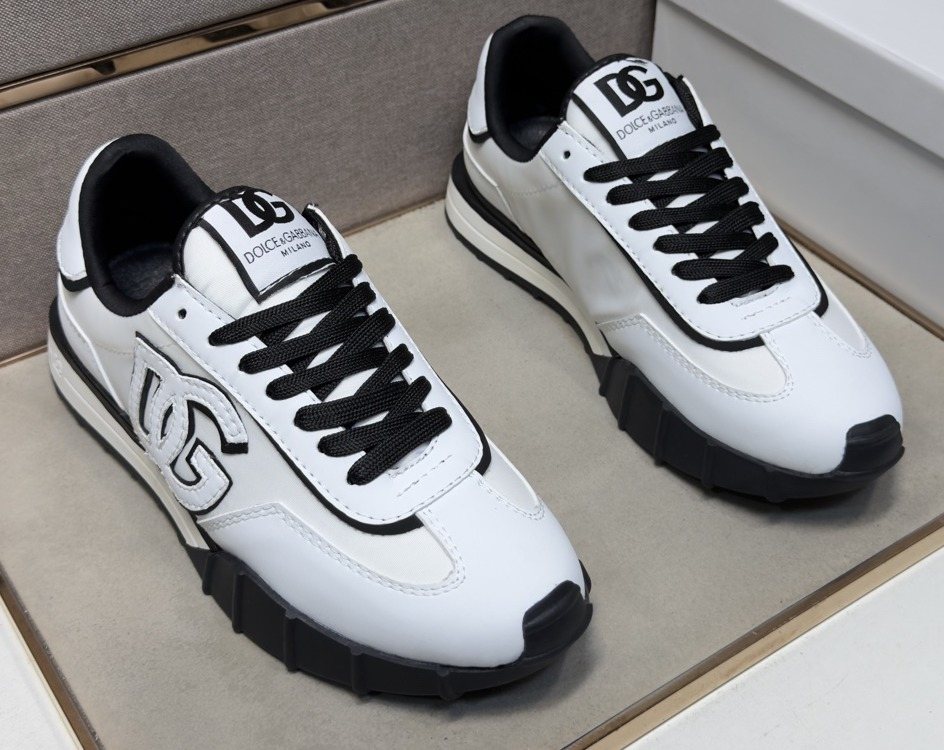Dolce & Gabbana White DG Low-Top Sneakers — hero