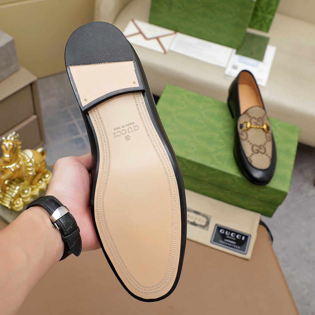 Gucci Patterned Horsebit Loafers — detail