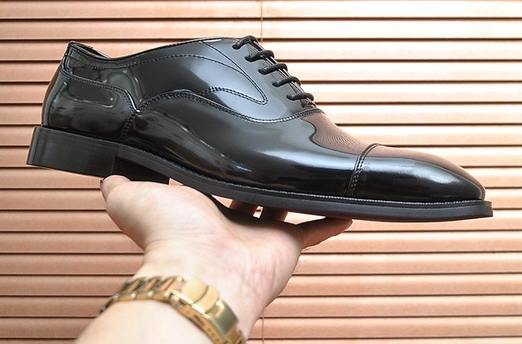 Salvatore Ferragamo Black Cap-Toe Lace-Up Dress Shoes — hero