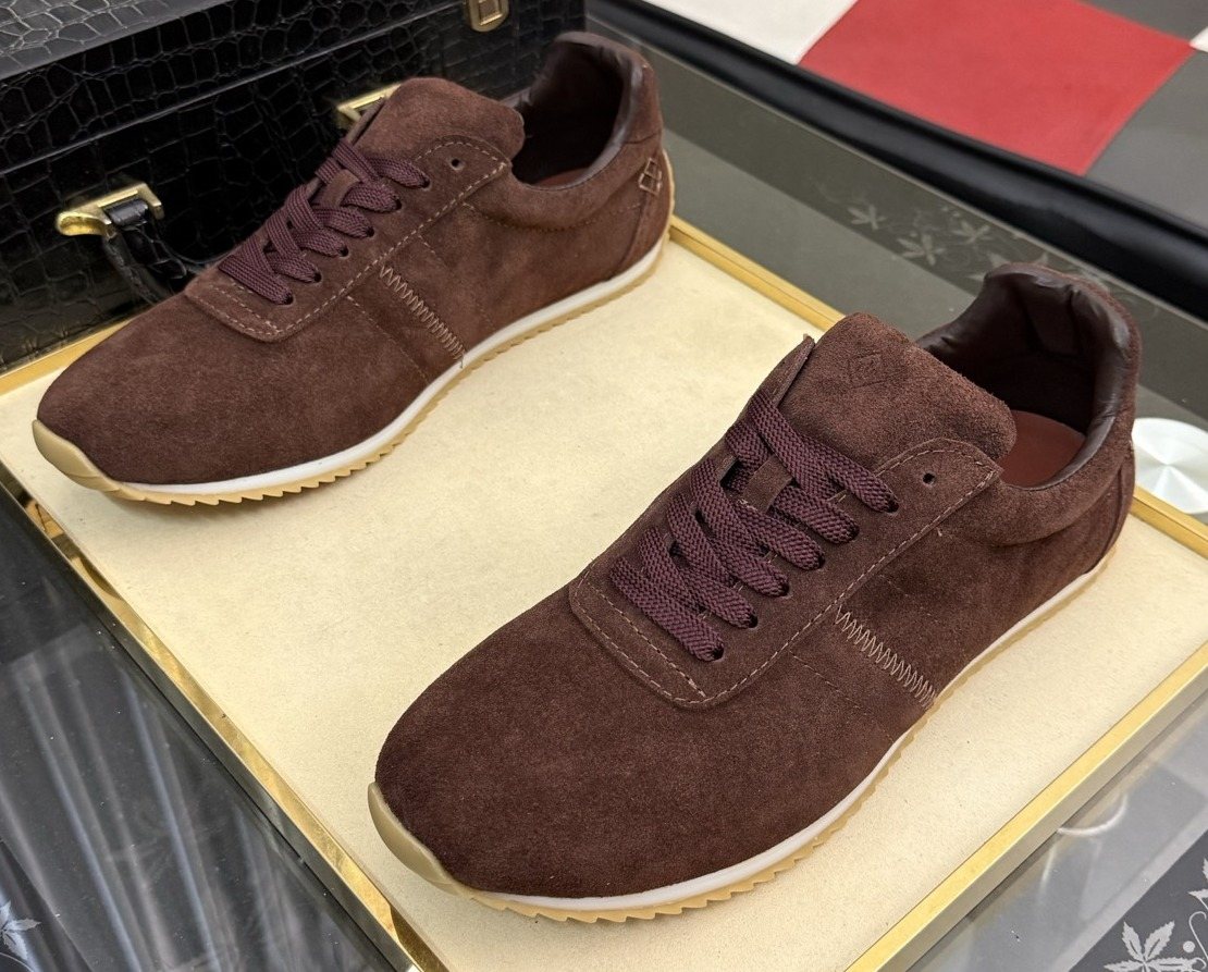 Men's Dark Brown Lace-Up Casual Sneakers — hero