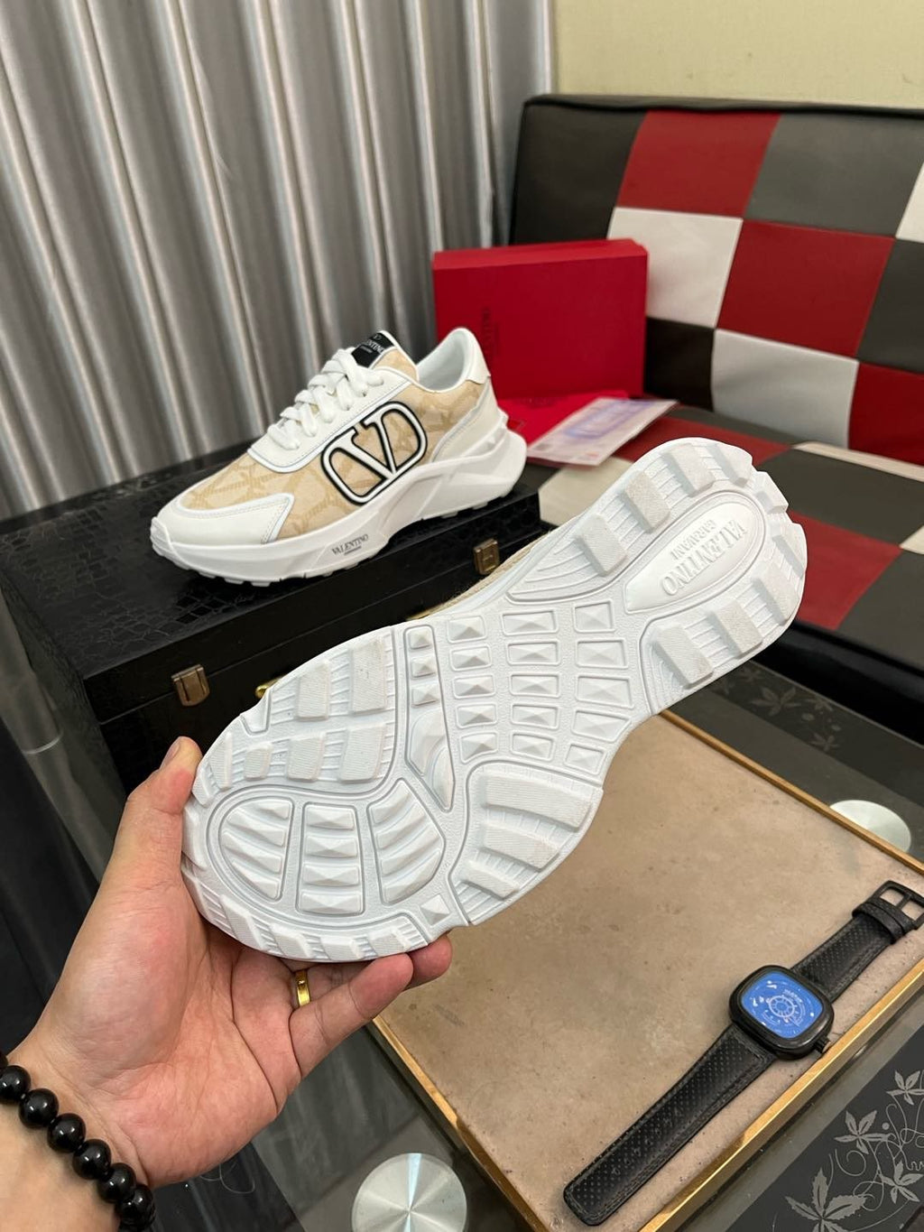 Valentino Cream and Beige V-Motif Sneakers — detail