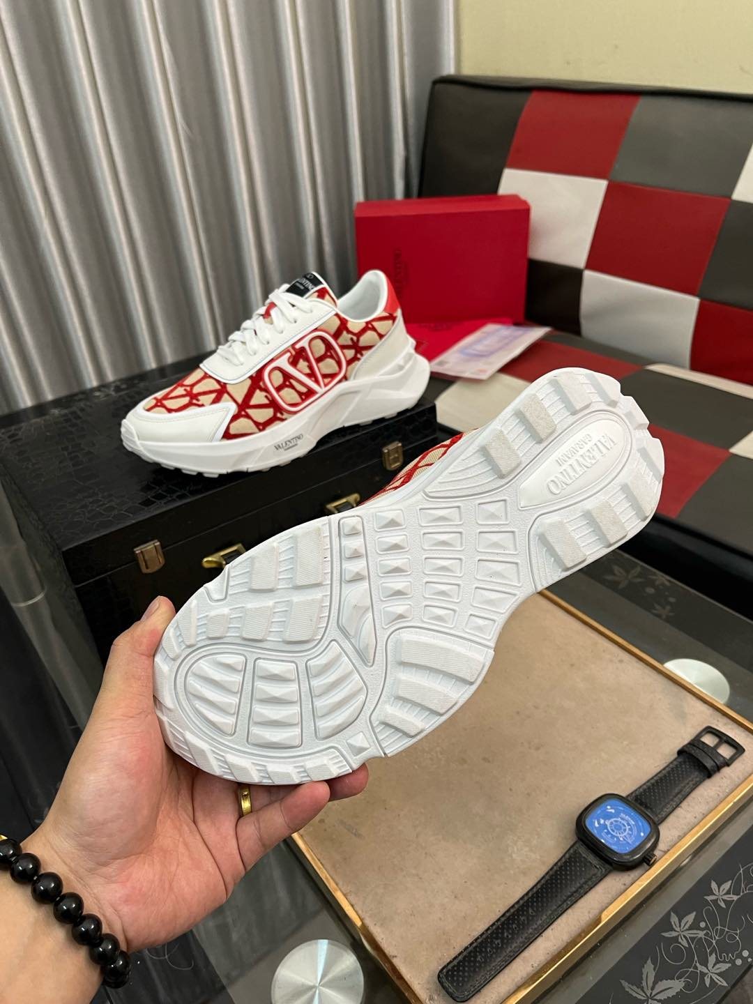 Valentino White and Red Patterned Sneakers — detail