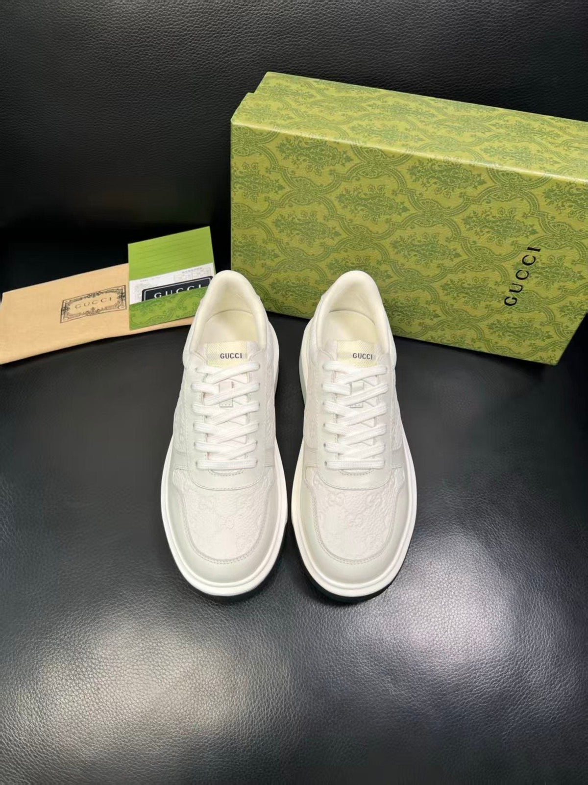 Gucci Off-White Low-Top Men's Sneakers — front