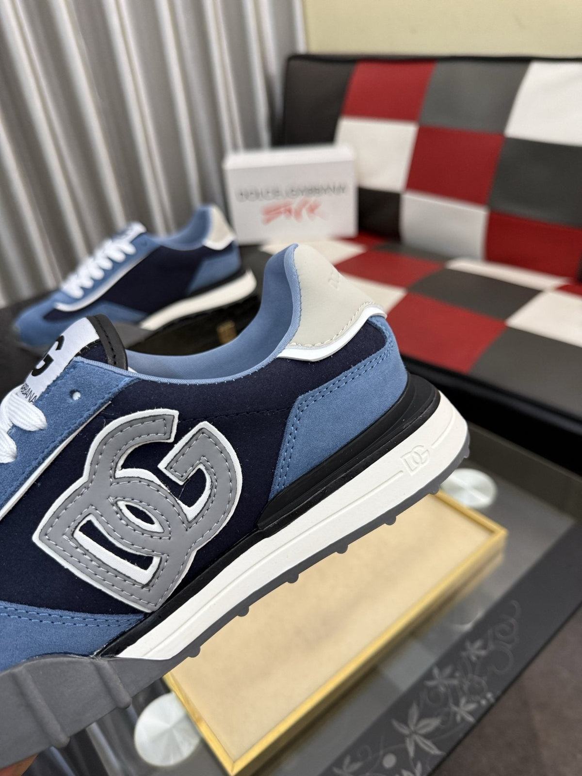 Dolce & Gabbana Blue DG Low-Top Sneakers — detail