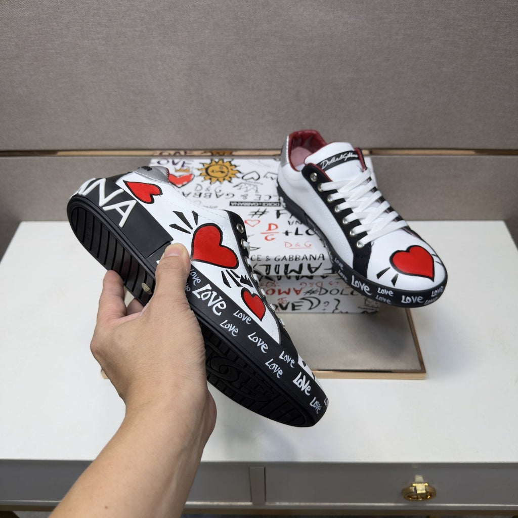 Dolce & Gabbana Men's Red Heart Low-Top Sneakers — model