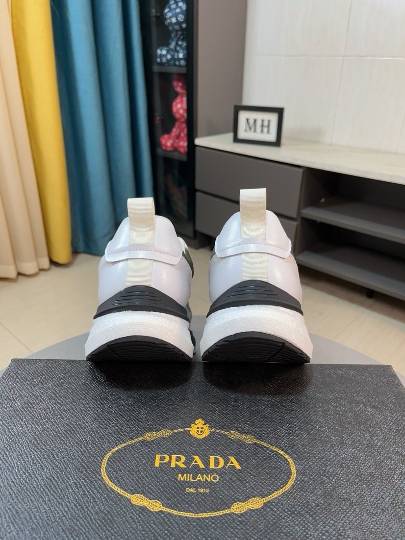 Prada Diamond-Pattern Low-Top Sneakers — back