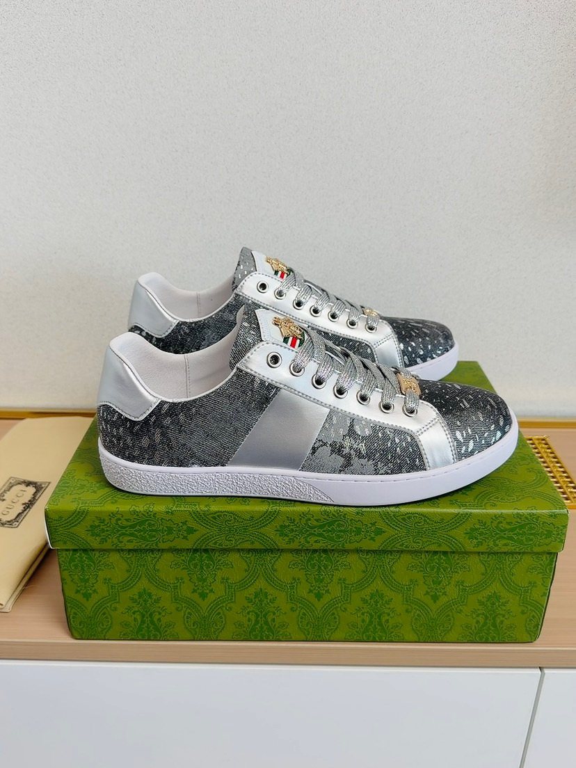Gucci Men's Patterned Low-Top Sneakers — hero