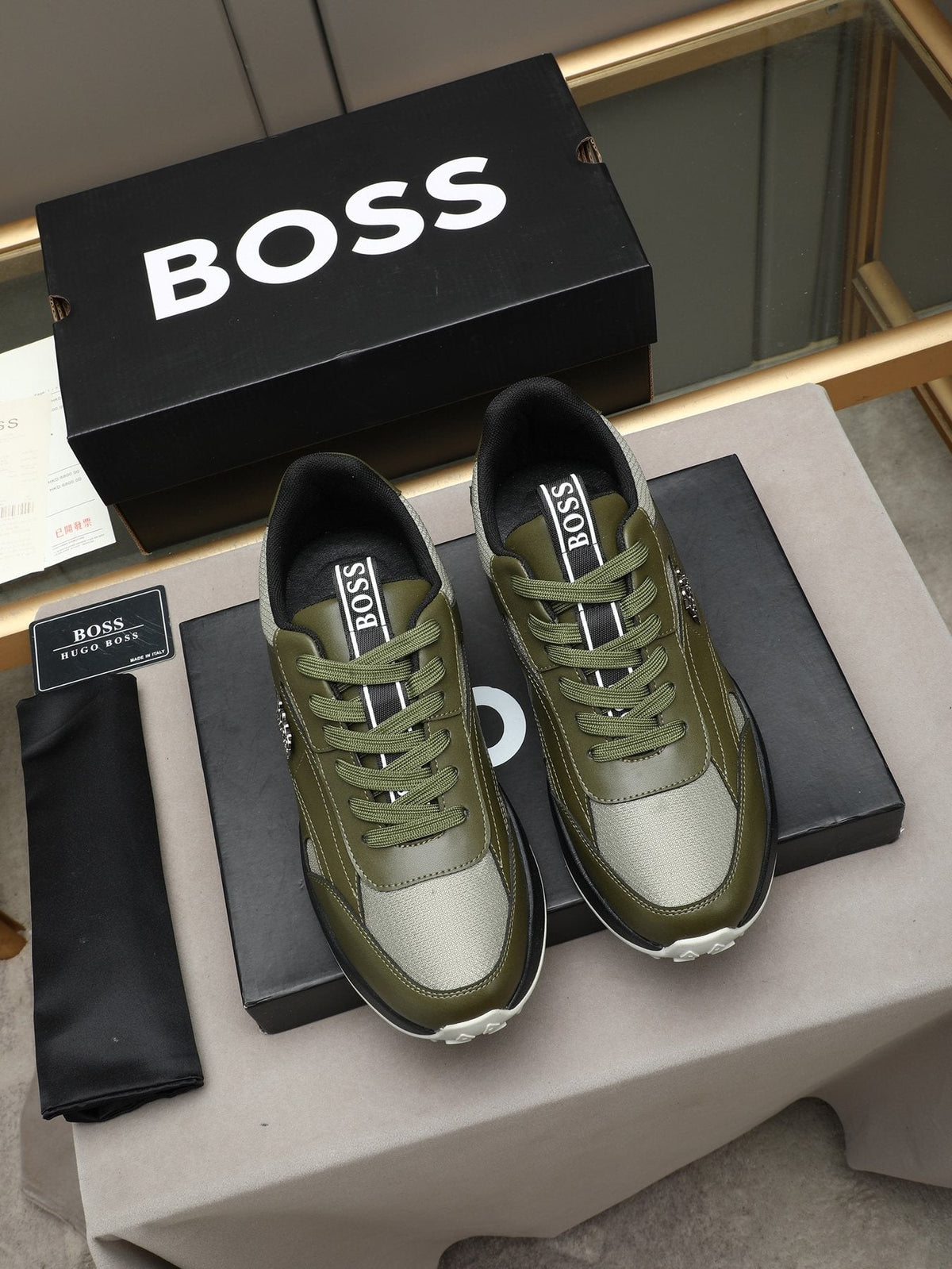 Hugo Boss Paneled Low-Top Sneakers — front