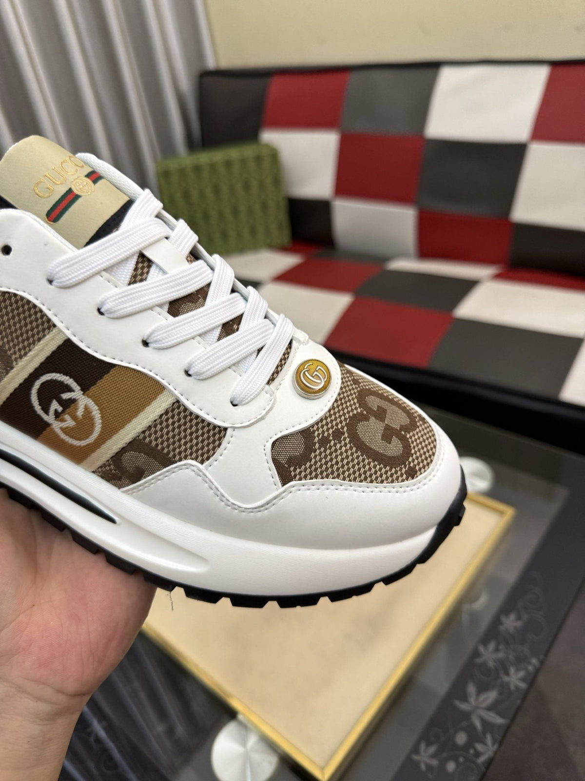 Gucci Patterned Low-Top Sneakers — detail