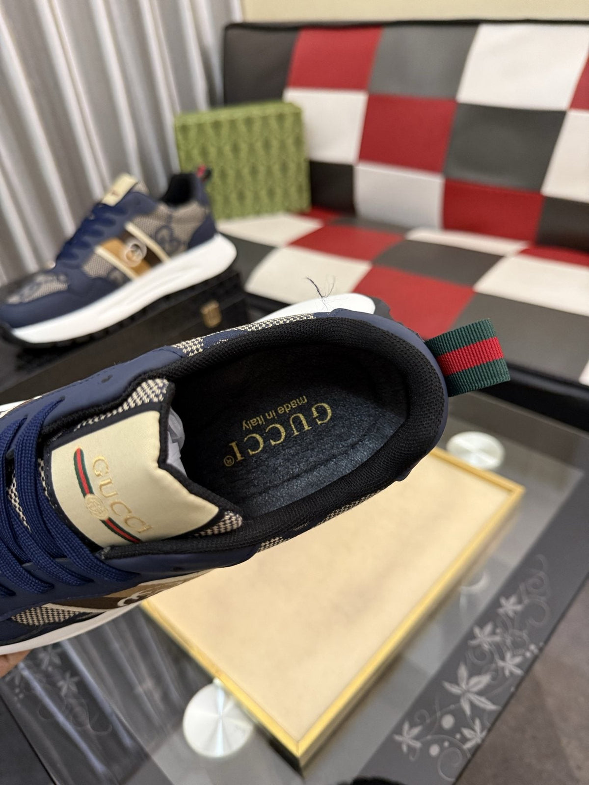 Gucci Patterned Low-Top Sneakers — detail