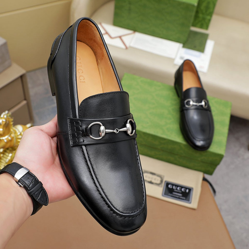 Gucci Bit-Detail Slip-On Loafers — model