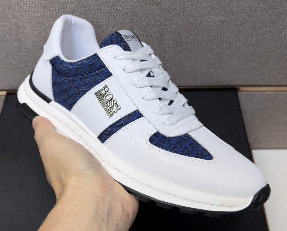 Hugo Boss Contrast-Panel Low-Top Sneakers — front