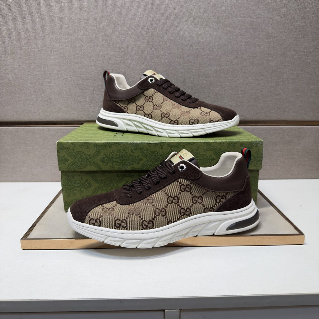 Gucci Patterned Low-Top Sneakers — model