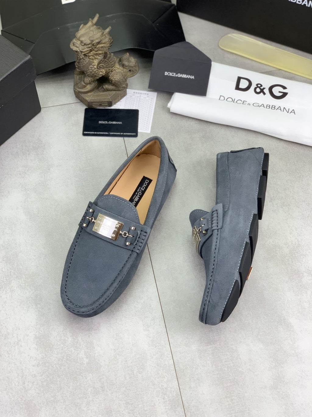 Dolce & Gabbana Metal-Detail Driving Loafers — front