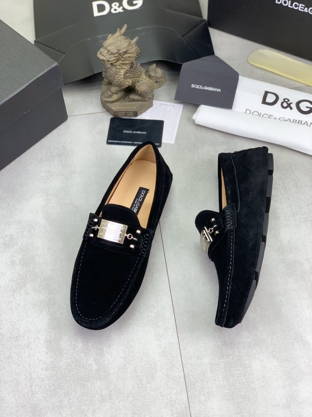 Dolce & Gabbana Metal-Detail Driving Loafers — front