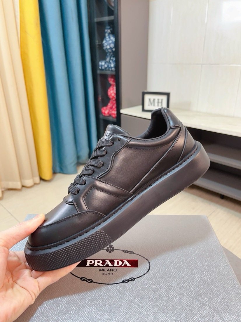 Prada Paneled Low-Top Sneakers — model