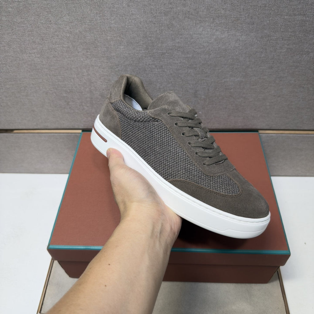 Men's Paneled Low-Top Sneakers — model