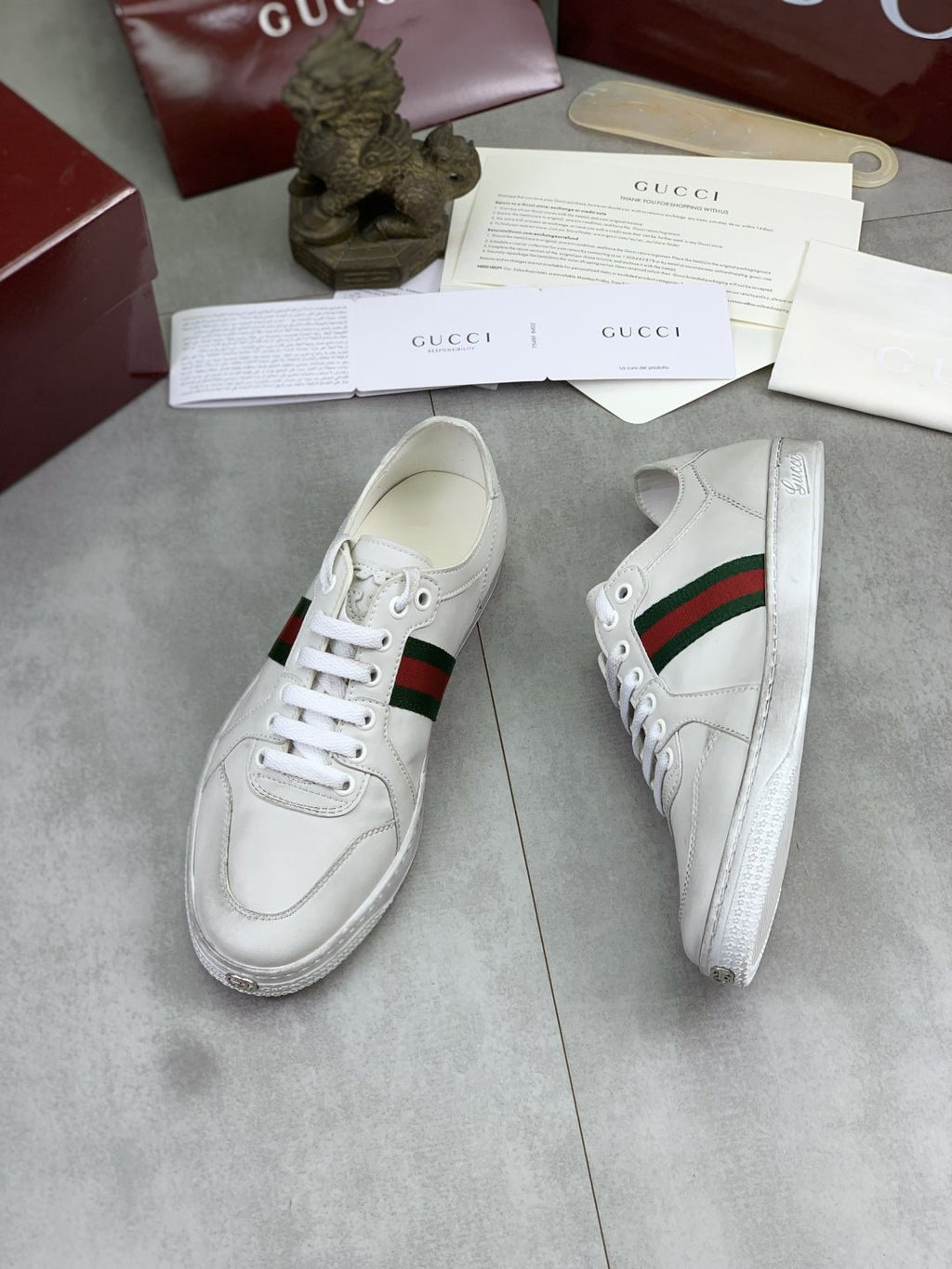 Gucci Low-Top Sneakers with Green and Red Side Stripes — side