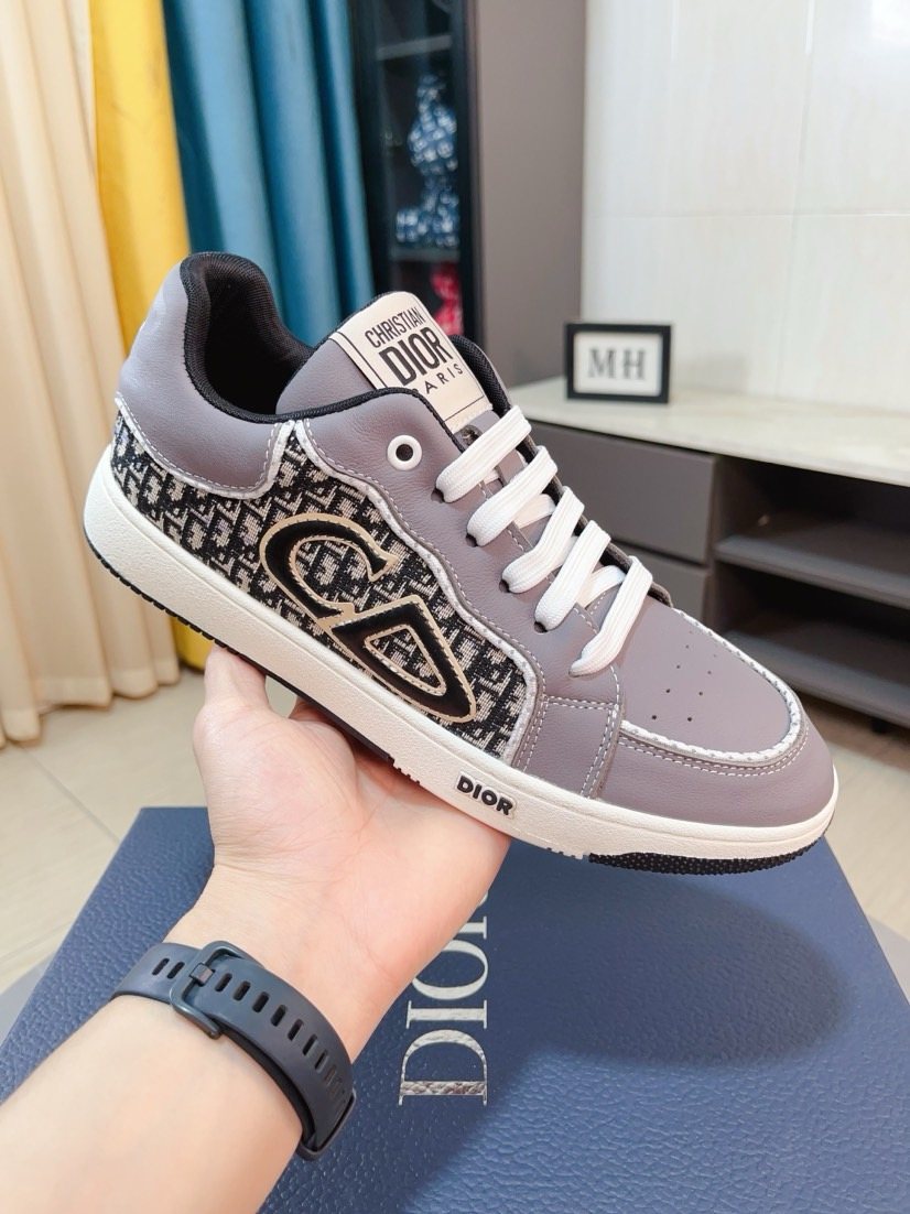 Dior Men's Patterned Panel Low-Top Sneakers — model