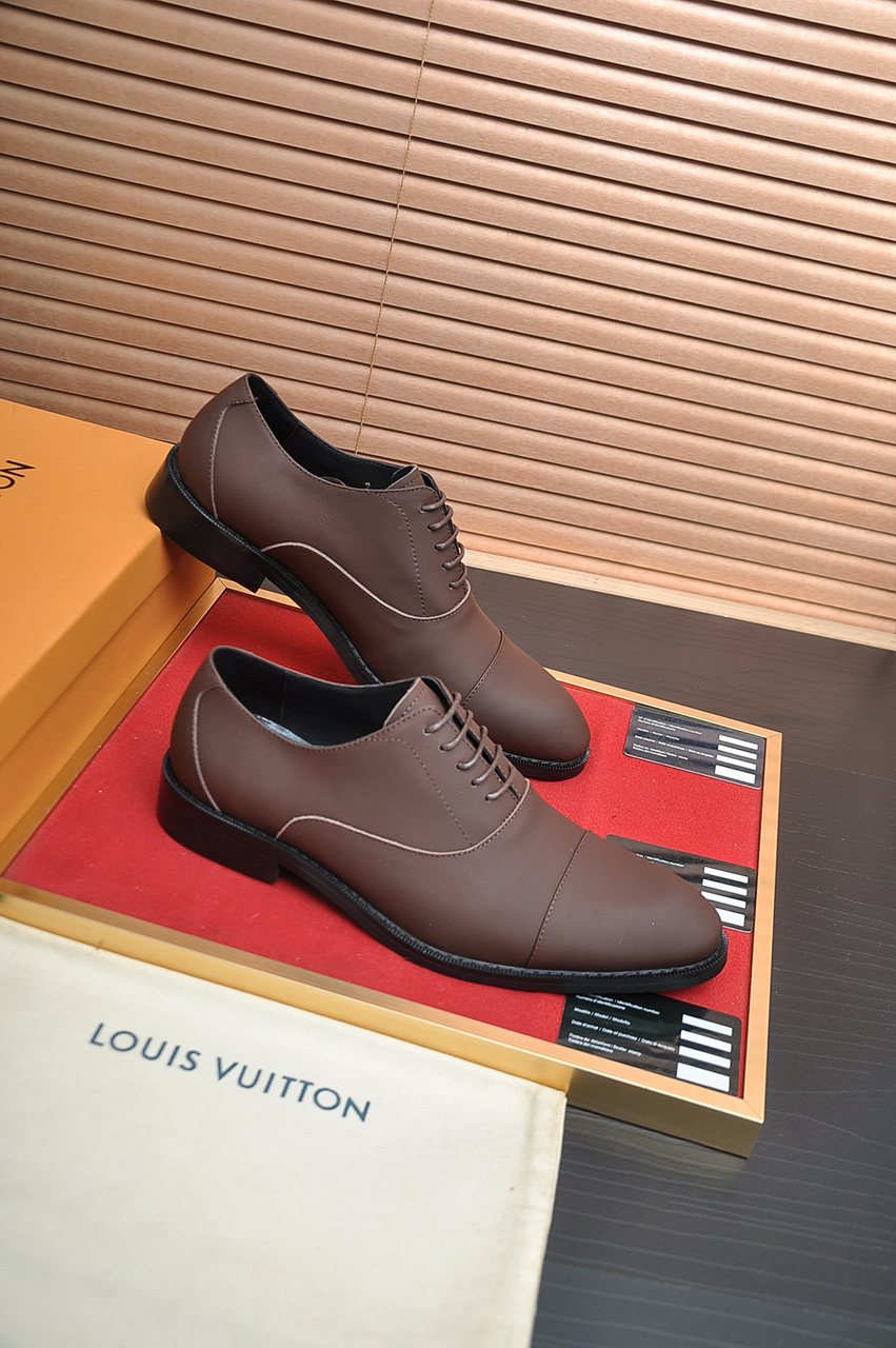 Louis Vuitton Cap-Toe Lace-Up Dress Shoes — front