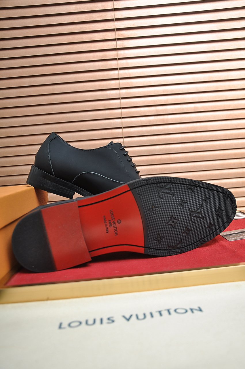Louis Vuitton Cap-Toe Lace-Up Dress Shoes — back