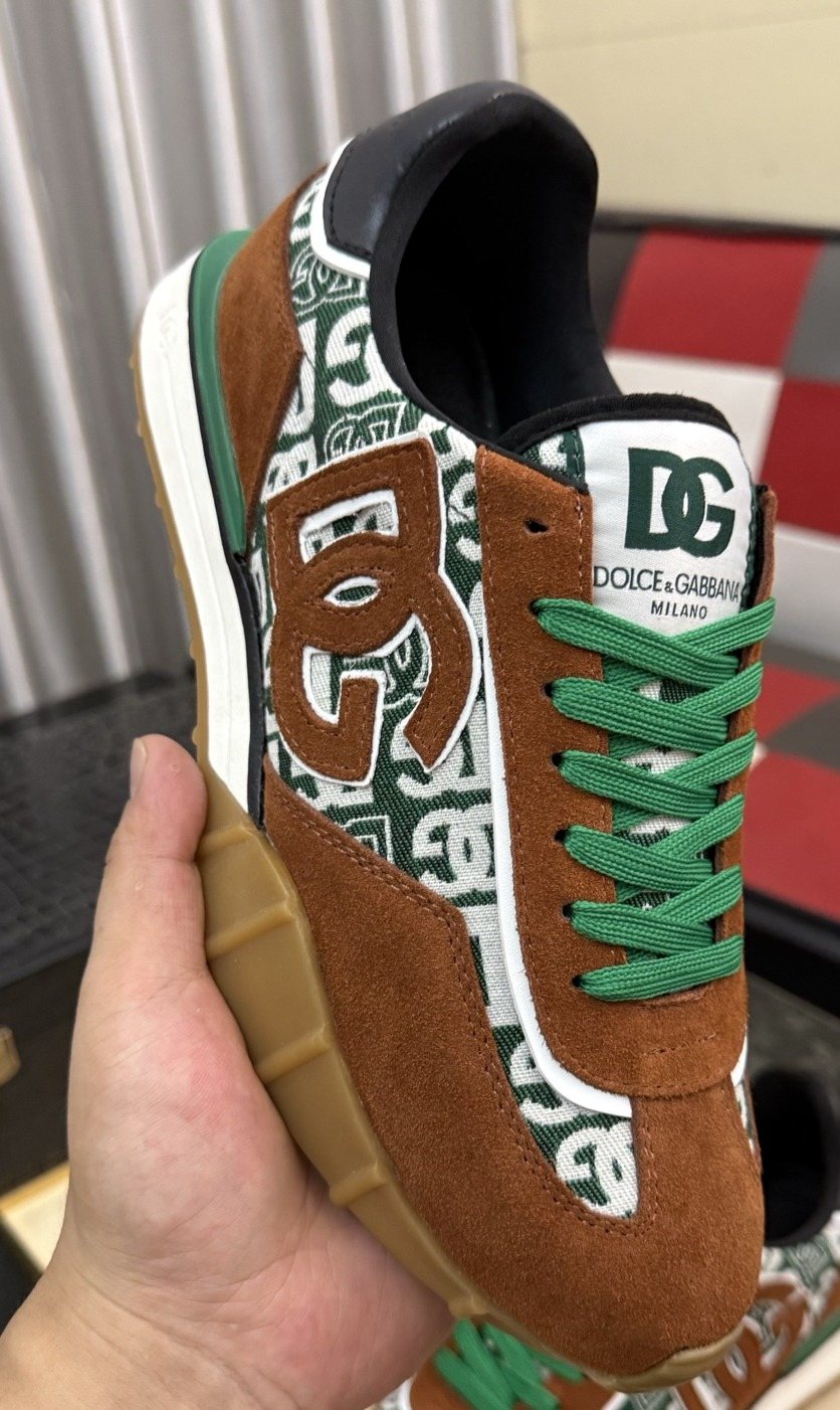Dolce & Gabbana Patterned Low-Top Sneakers — front