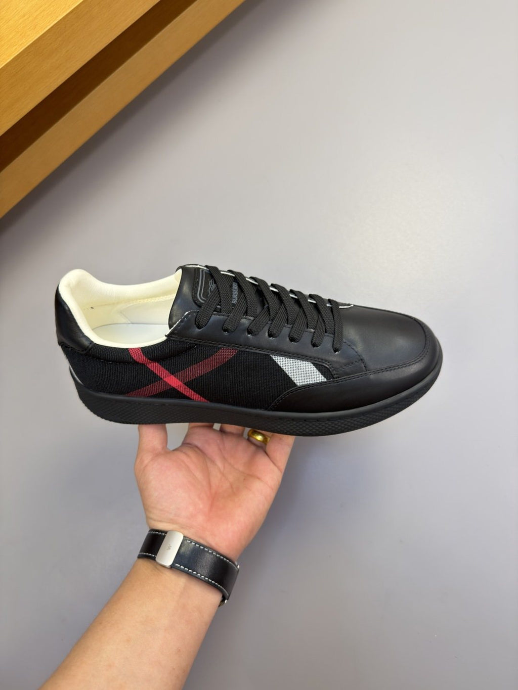 Burberry Paneled Low-Top Sneakers — model