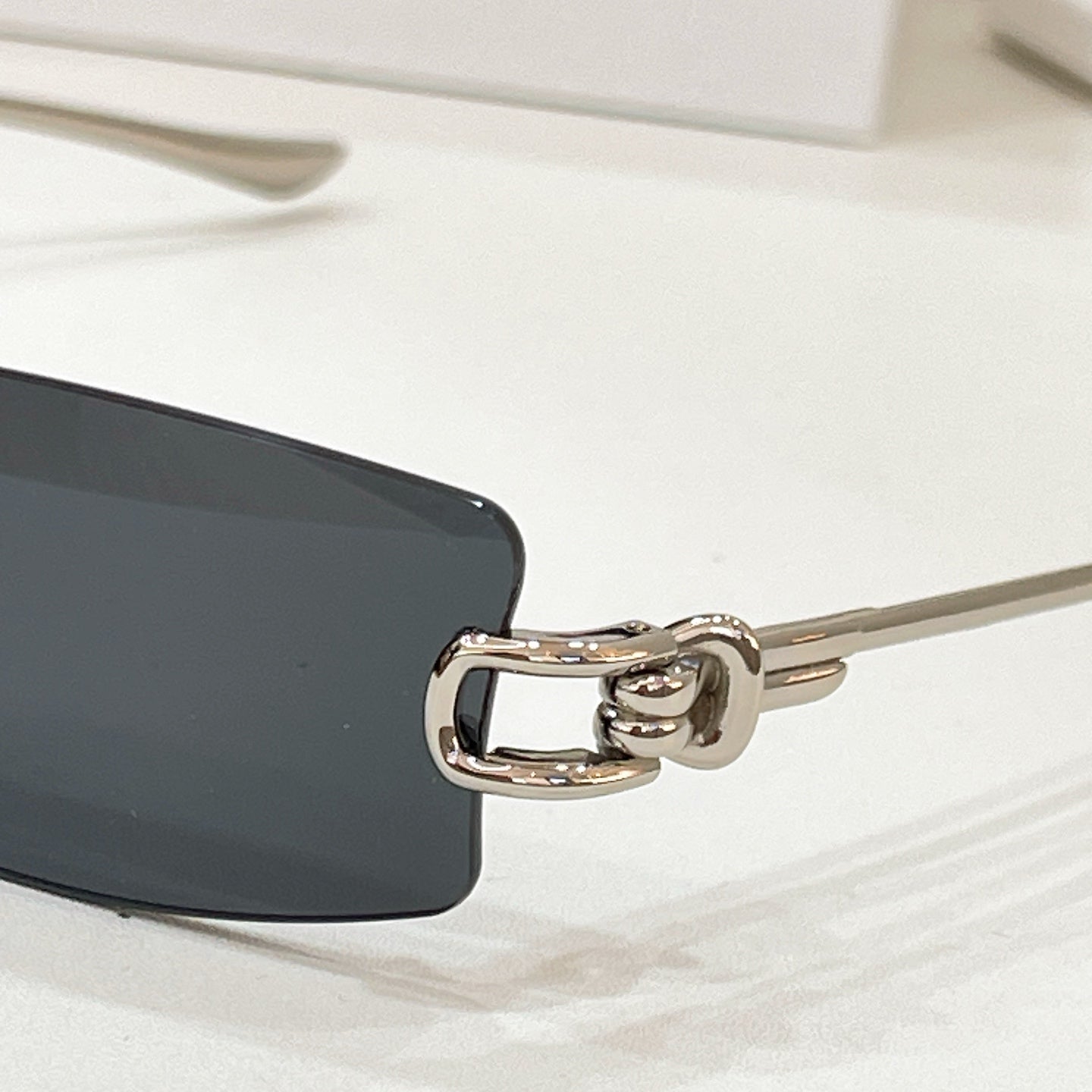 GENTLE MONSTE Sunglasses-GAMOT
